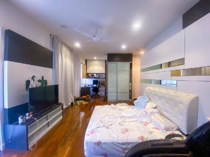 3 Storey Semi D Serene Kiara Renovated - photo 10