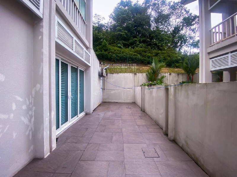 3 Storey Semi D Serene Kiara Renovated - photo 12