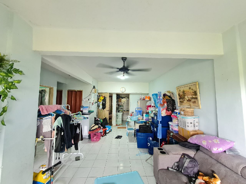 Apartment Taman Bunga Negara Blok 28 - photo 2
