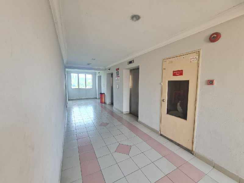 Koi Tropika Condominium Near LRT - photo 13