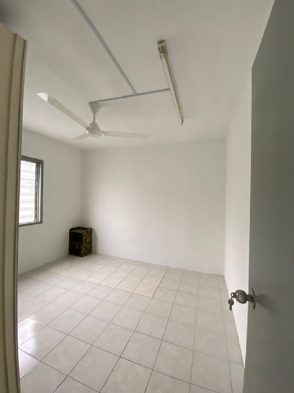 Flora Damansara Level 3 Block A - photo 4