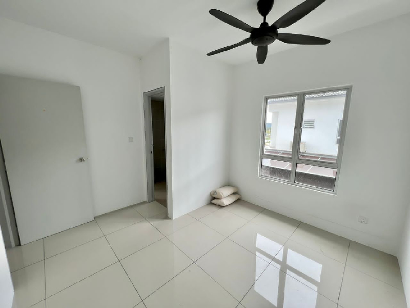 Cornerlot Terrace House - photo 6