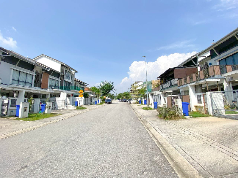 Cornerlot Renovated and Extend at Denai Alam - photo 12