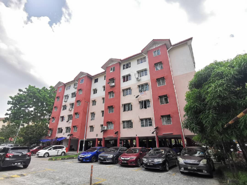 Flat PKNS Seksyen 7 - photo 2
