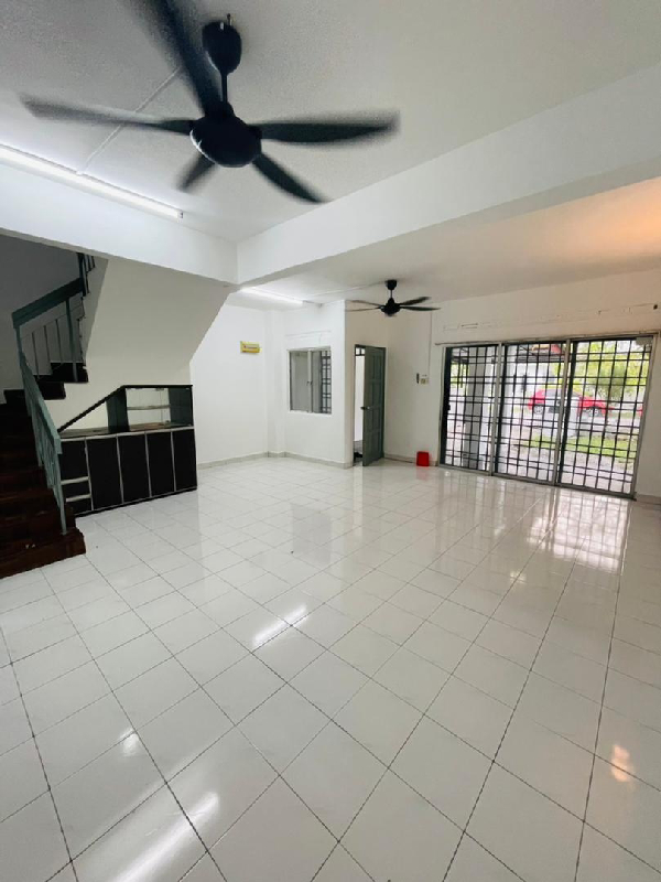 Double Storey New Refurbished Bandar Ehsan Banting  - photo 3