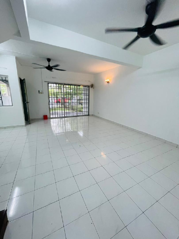 Double Storey New Refurbished Bandar Ehsan Banting  - photo 12