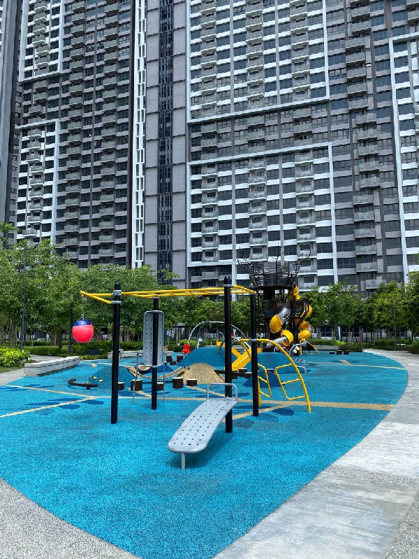 M VERTICA CHERAS  - photo 12