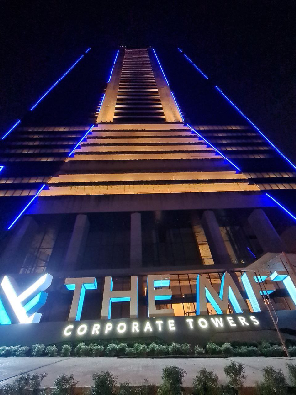 THE MET GRADE A CORPORATE TOWER - photo 4