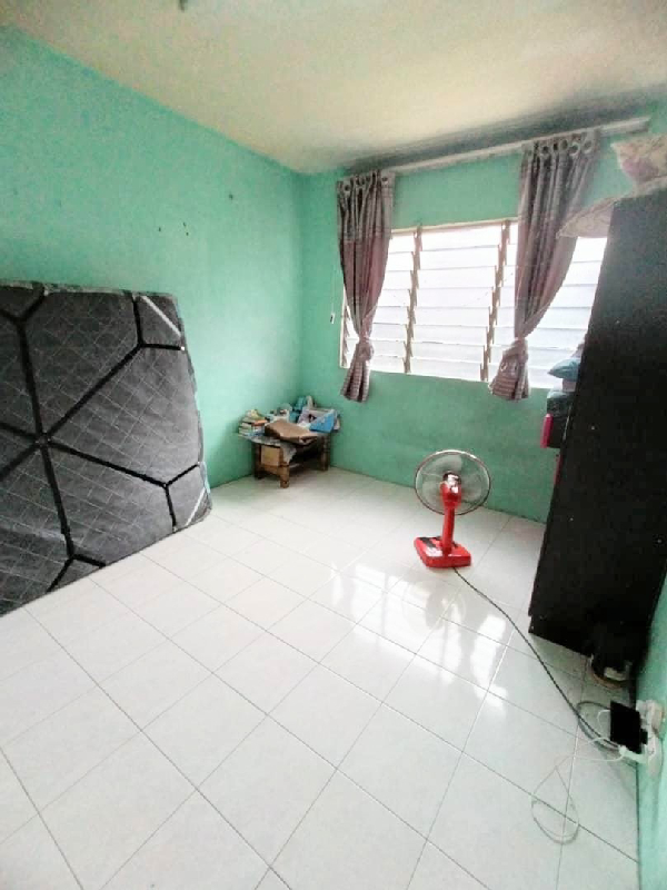 FLAT PKNS BLOK28 SEK24 SHAH ALAM - photo 3