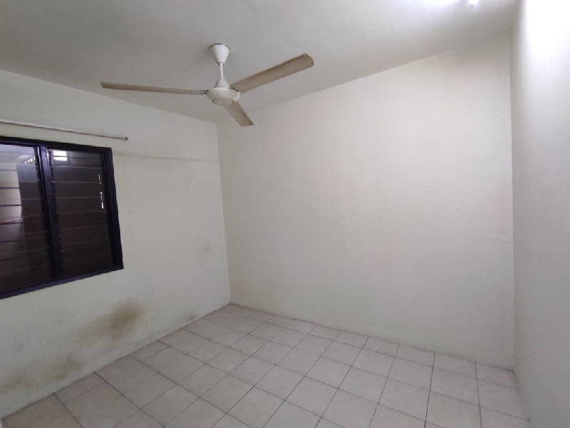Shop Apartment Pusat Komersil Seksyen 7 - photo 7