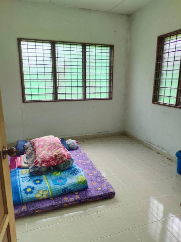 Bungalow Setingkat Freehold - photo 6