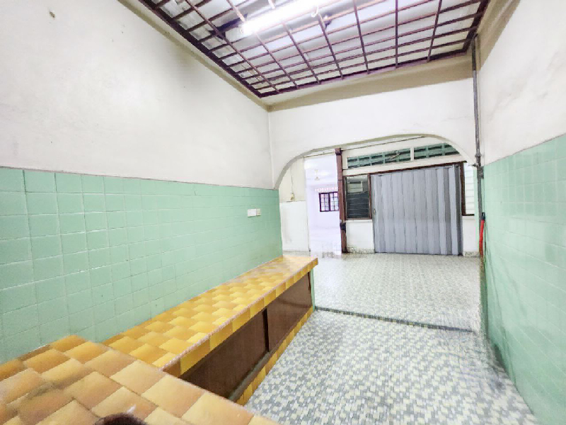 SINGLE STOREY @ KELANA JAYA - photo 2