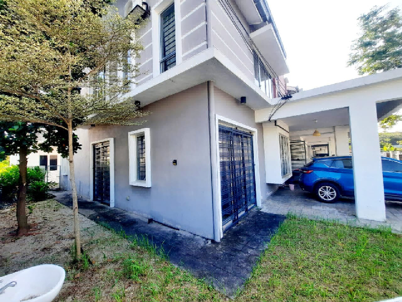 Cornerlot Double Storey Seksyen 30 - photo 3