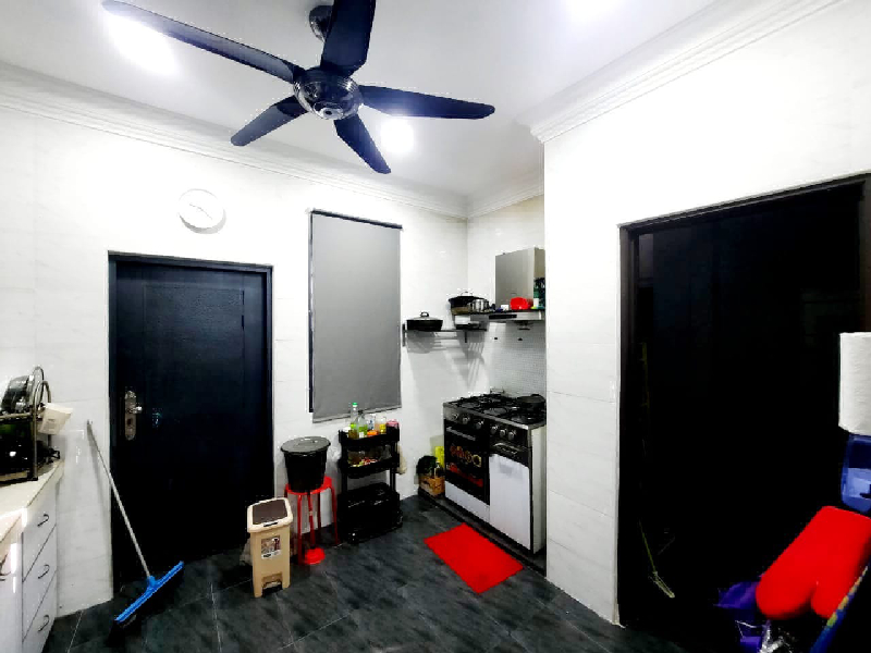 Cornerlot Double Storey Seksyen 30 - photo 9