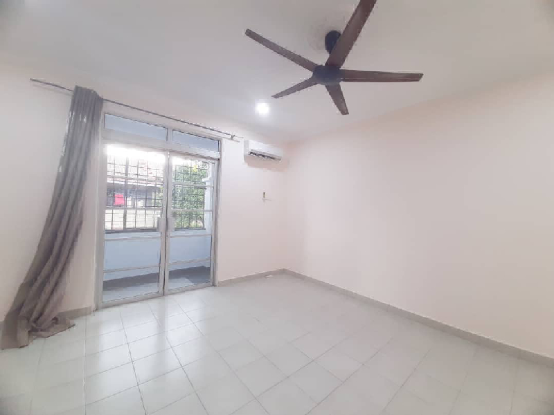 Taman Subang Mewah USJ 1 - photo 5