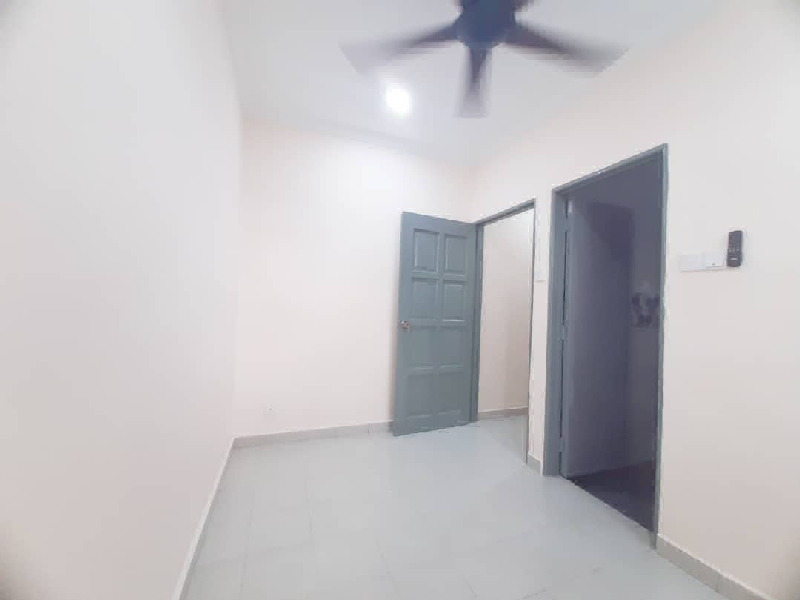 Taman Subang Mewah USJ 1 - photo 12