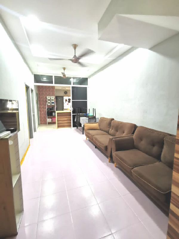Townhouse Ground Floor - photo 2