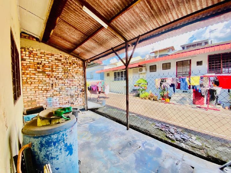 Teres Setingkat Pekan Tangkak - photo 12