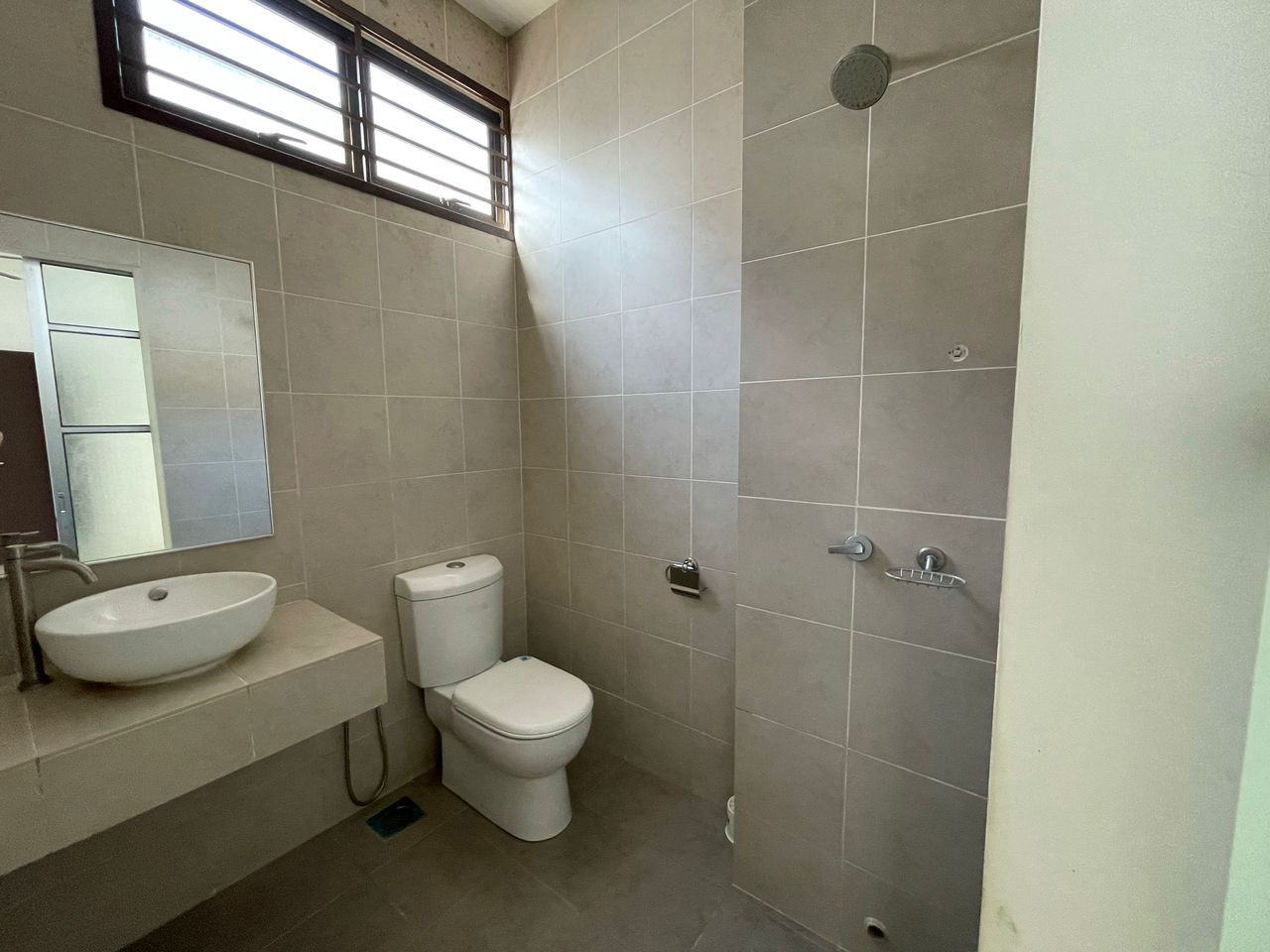 Laman Glenmarie 2Storey For Sale - photo 5