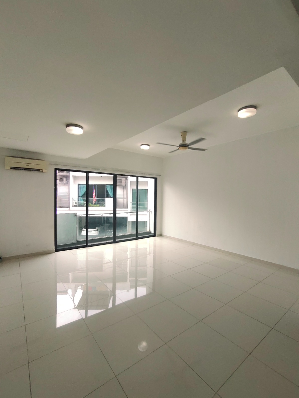 DResidency Kayu Ara Townhouse For Rent - photo 6