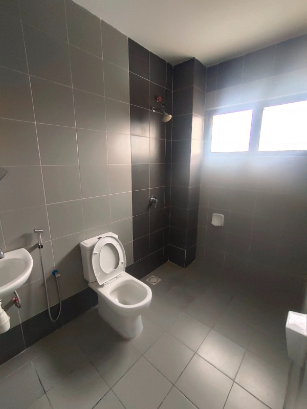 DResidency Kayu Ara Townhouse For Rent - photo 11