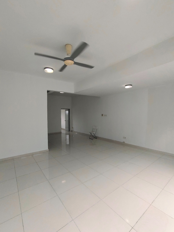 DResidency Kayu Ara Townhouse For Rent - photo 12