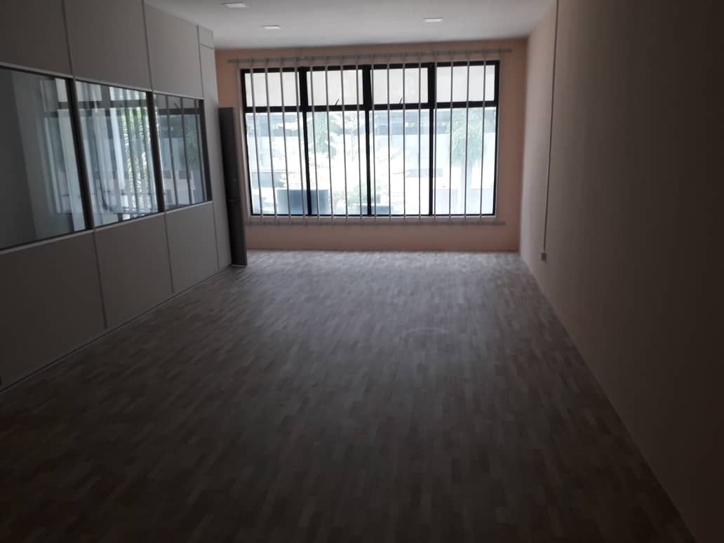 Bandar Bukit Puchong 3Storey Shoplot For Sale - photo 8