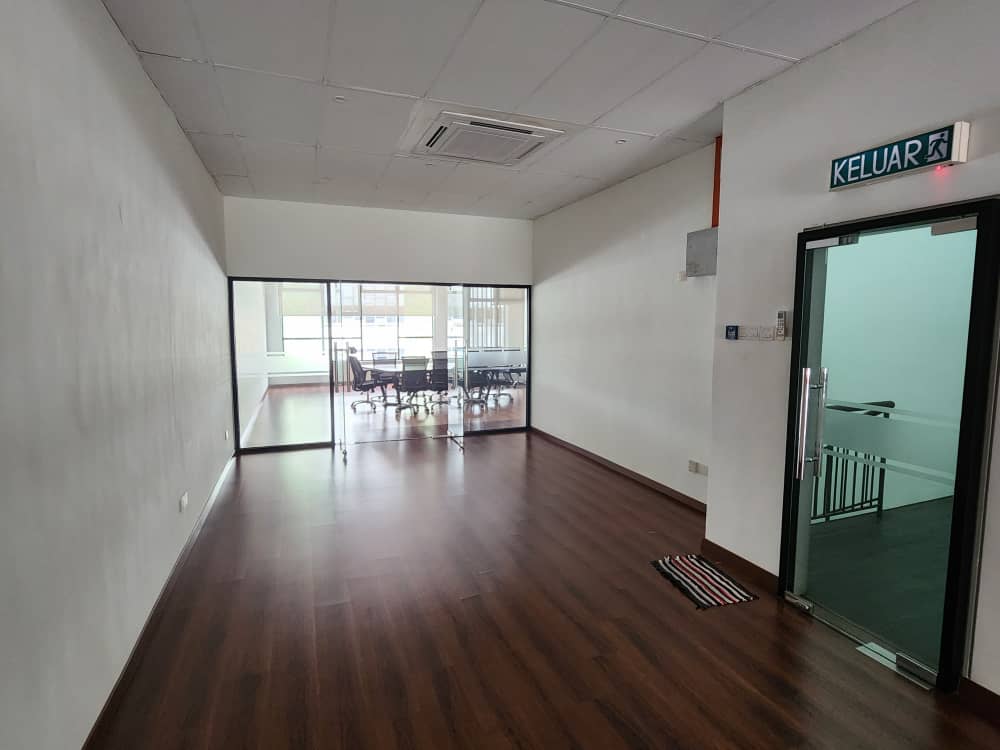 Bandar Bukit Puchong 3Storey Shoplot For Sale - photo 5