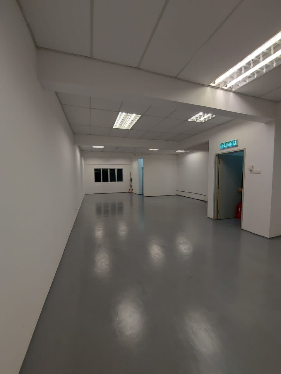 Pusat Perdagangan Hillpark, Puncak Alam Shop Rent - photo 3