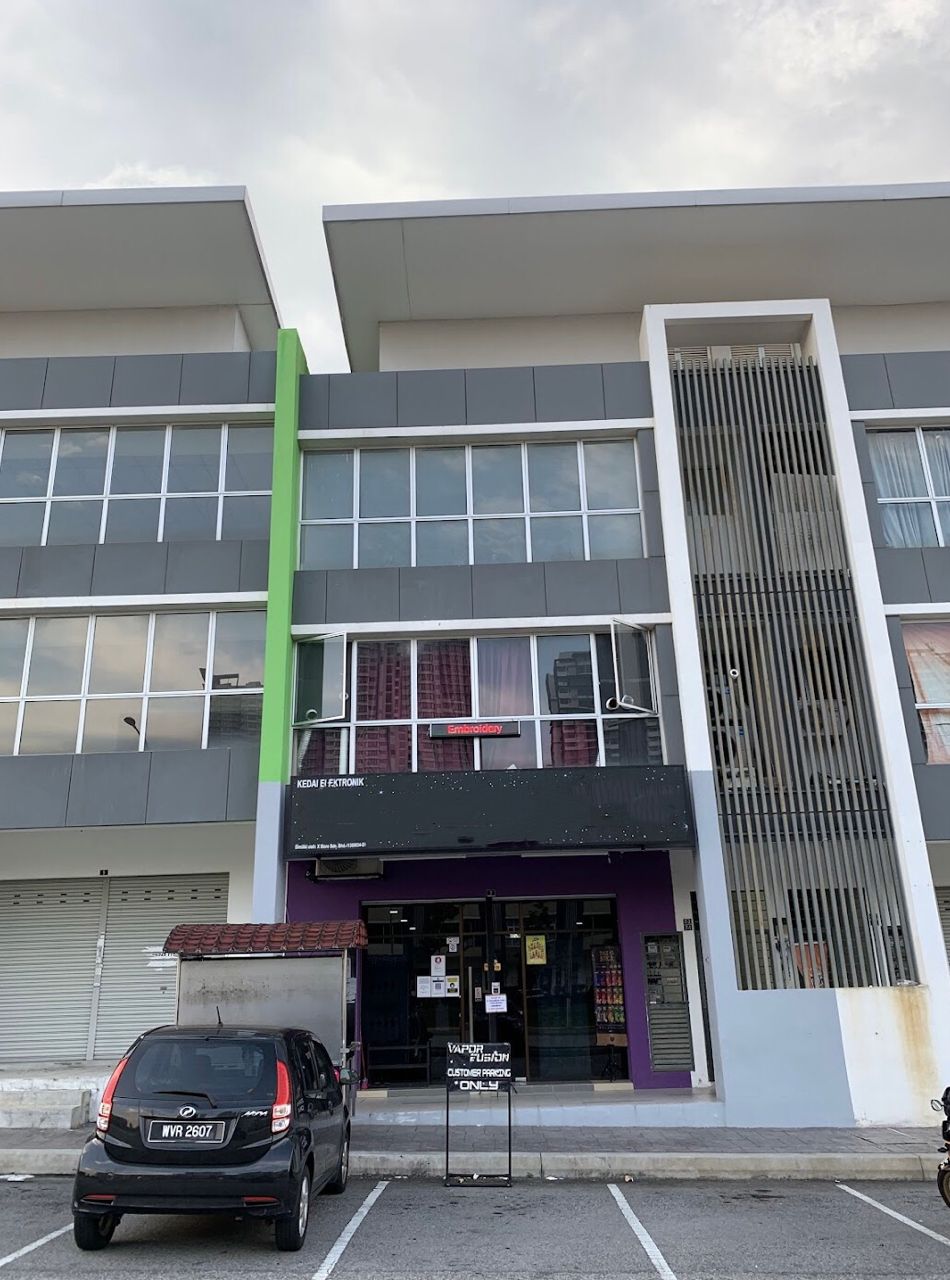 Bandar Puteri Bangi, Kajang 3 Storey Shop for Sale - photo 3