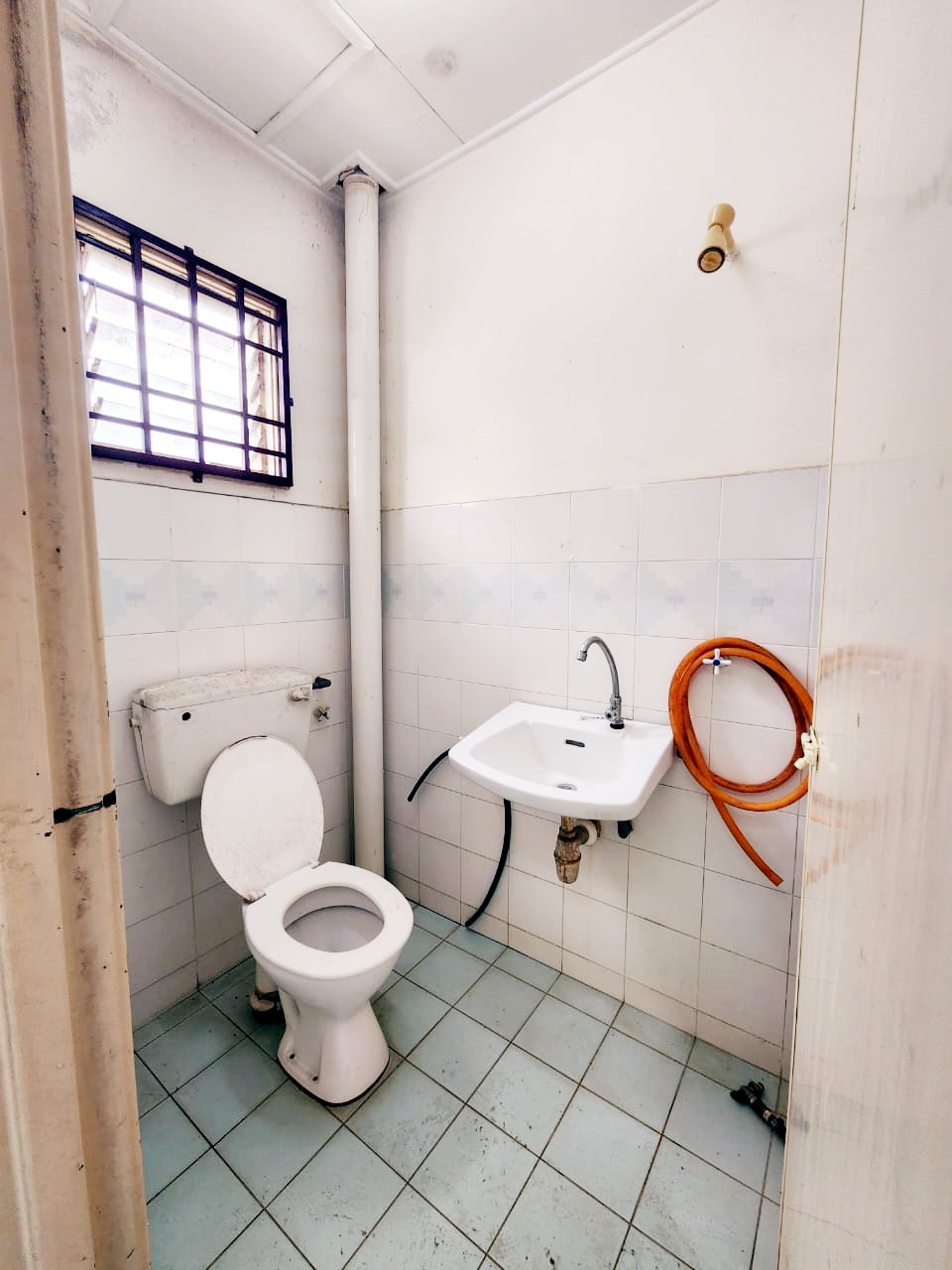 Below Market 2sty  Bandar Puncak Alam Shah Alam by Zu En - photo 12