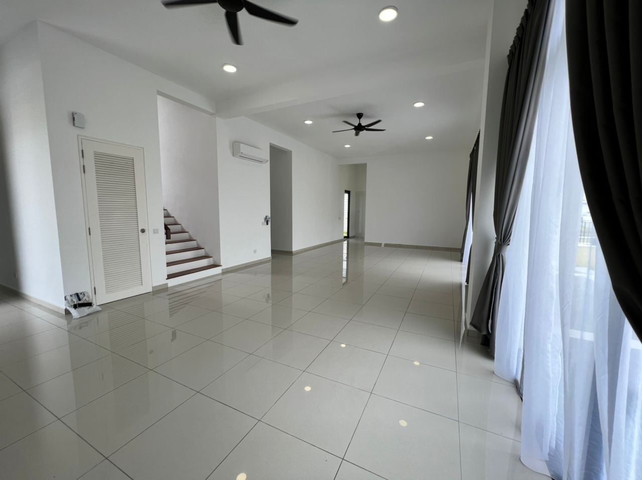 Corner Norton Eco Grandeur Bungalow by Benson - photo 2