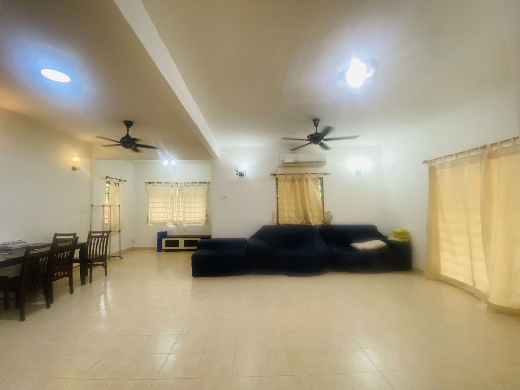 2 Sty House Bukit Jelutong Shah Alam by Emily - photo 3