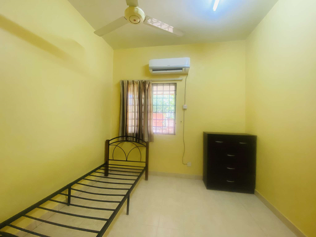 2 Sty House Bukit Jelutong Shah Alam by Emily - photo 13