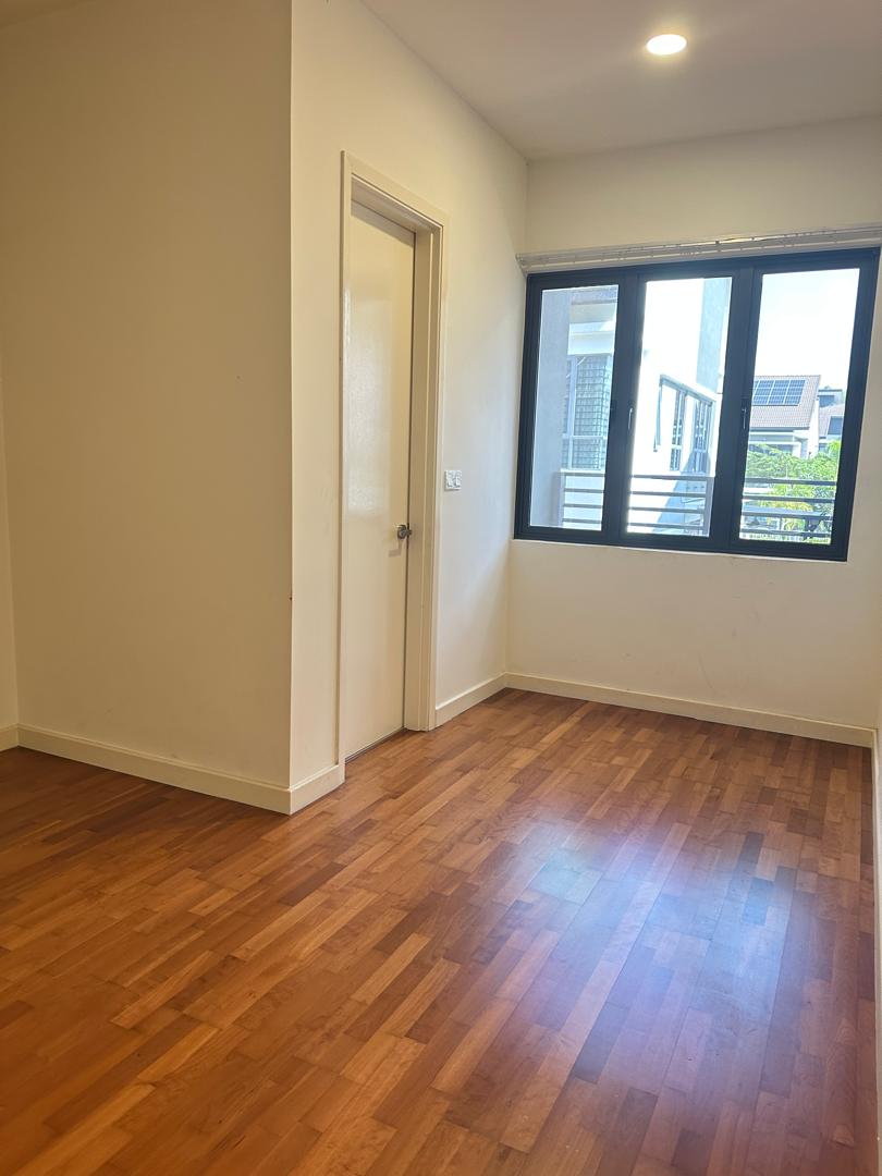 2 Storey Semi D Hemingway Bandar Seri Coalfileds - photo 3