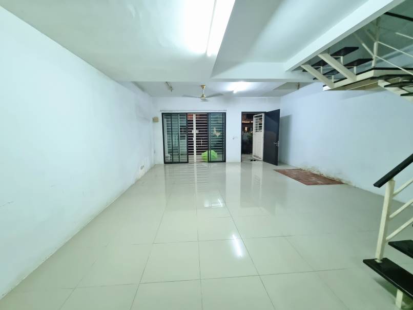2,5 Sty Legian Ken Rimba Sek 16 Shah Alam by Allen - photo 4