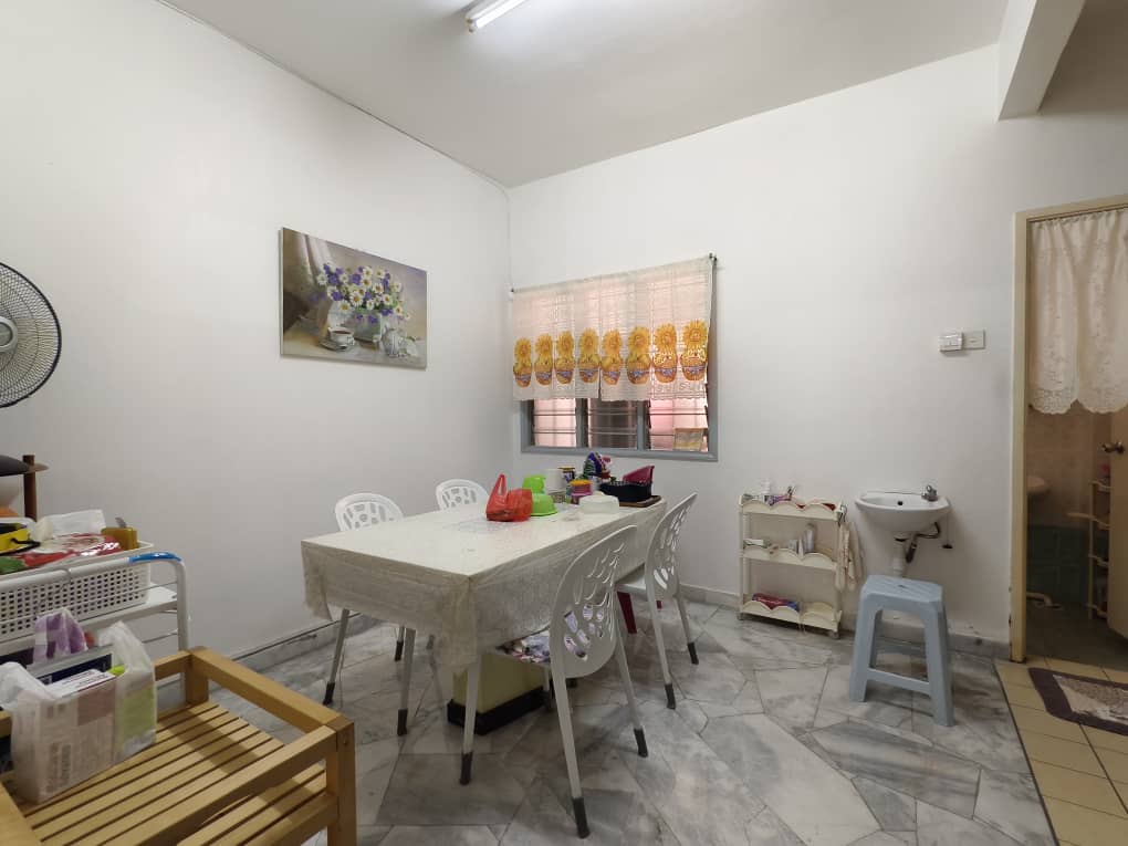 Reno 2 Sty House Saujana Utama 2 by Matt - photo 12