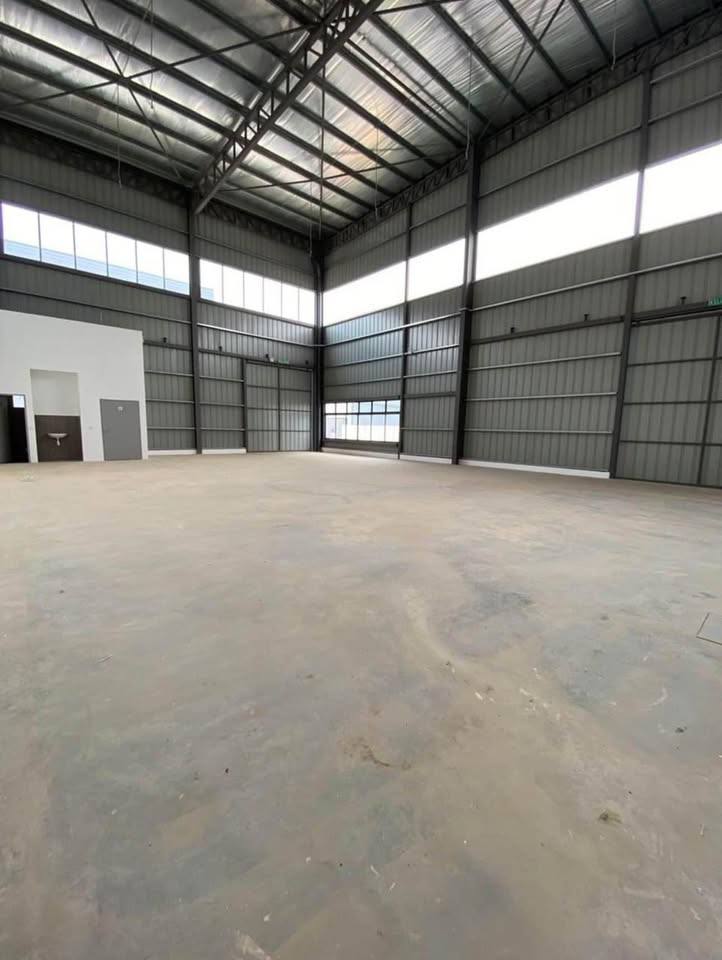 Semi-D Factory Warehouse Elmina Business Park - photo 5