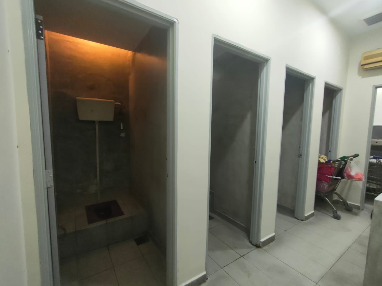 2 STY FACTORY END LOT SBC BATU CAVES - photo 5