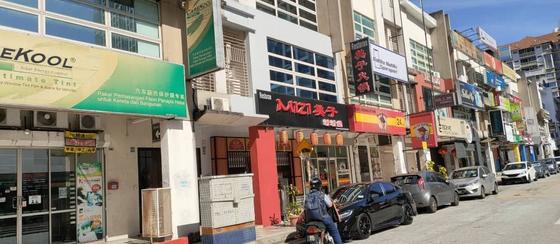 Taman Usahawan Kepong End Lot Second office Rent - photo 2