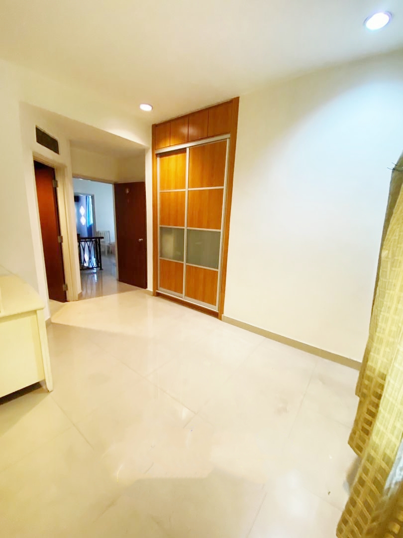 Taman tasik indah  3sty  End lot - photo 4