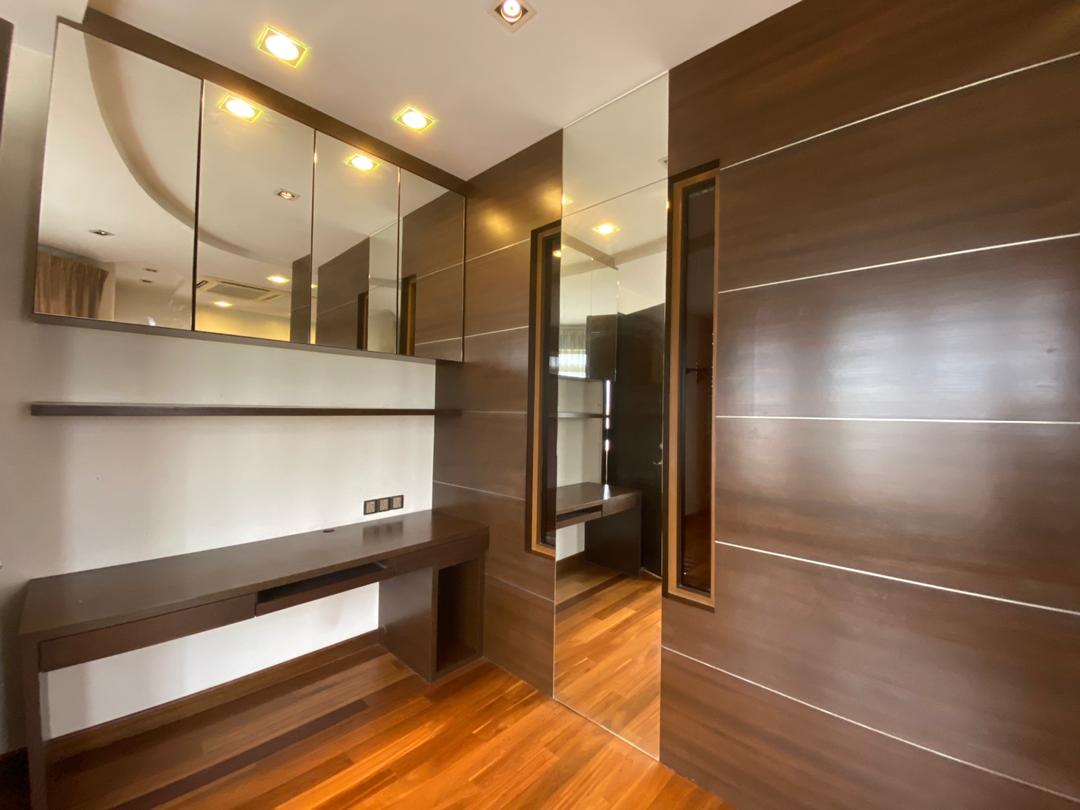 3sty bungalow house for rent - photo 2
