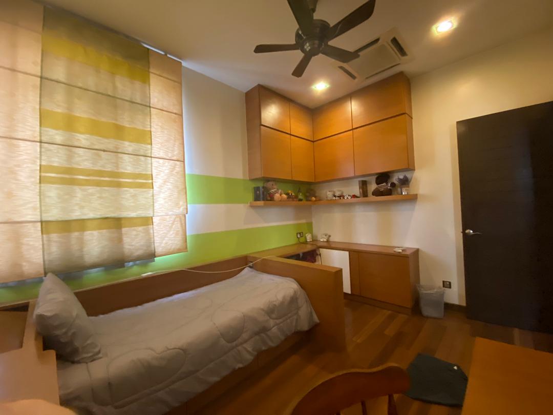 3sty bungalow house for rent - photo 8
