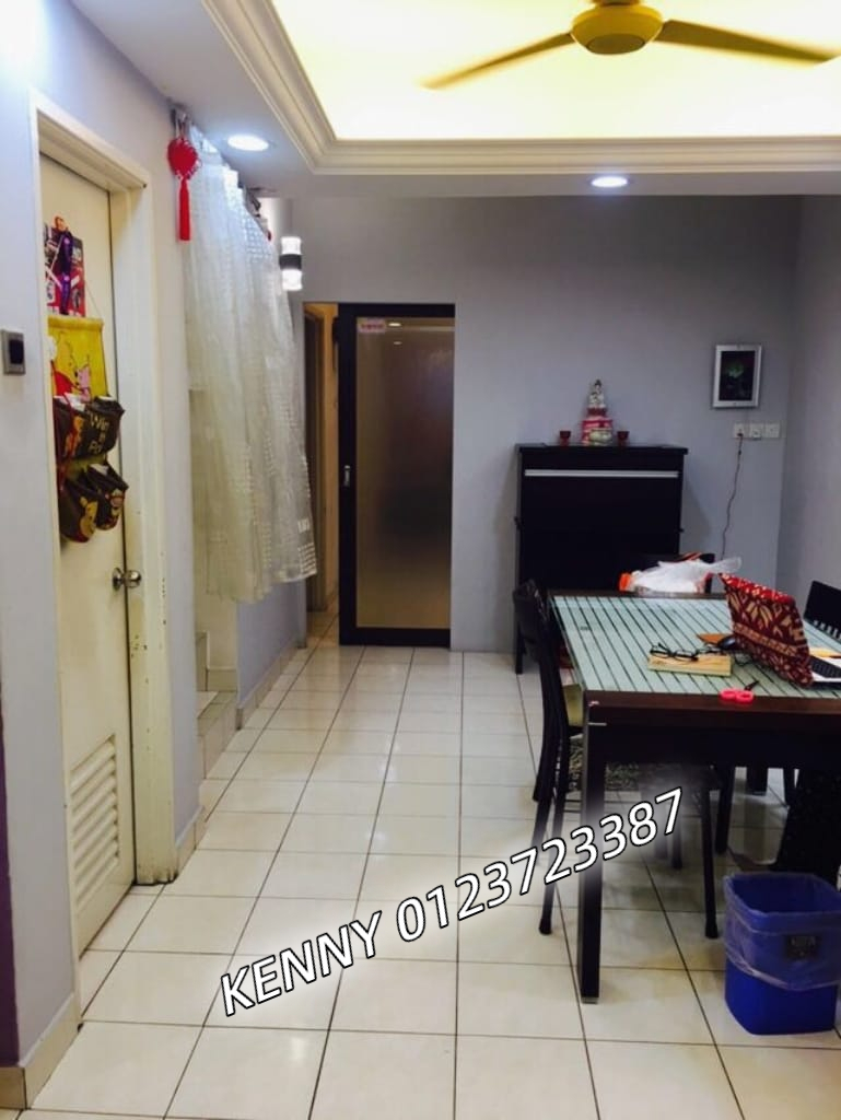 Taman Megah 2sty house end lot - photo 2