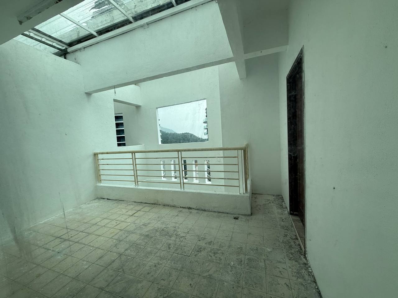University Place - photo 3