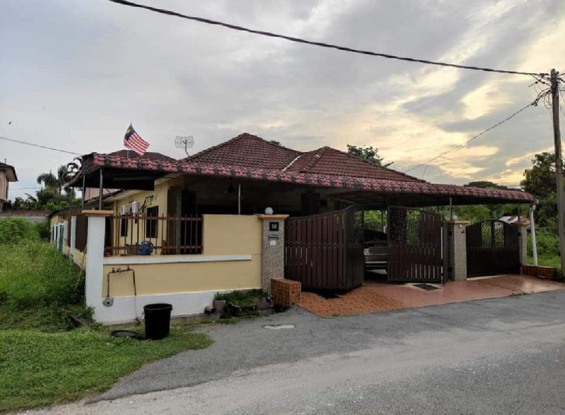 Banglo Setingkat, Kg Cempaka Sari, Station 18, Ipoh
