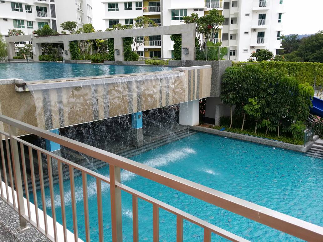 Fiera Vista Condominium 700k 2 Car Park - photo 3