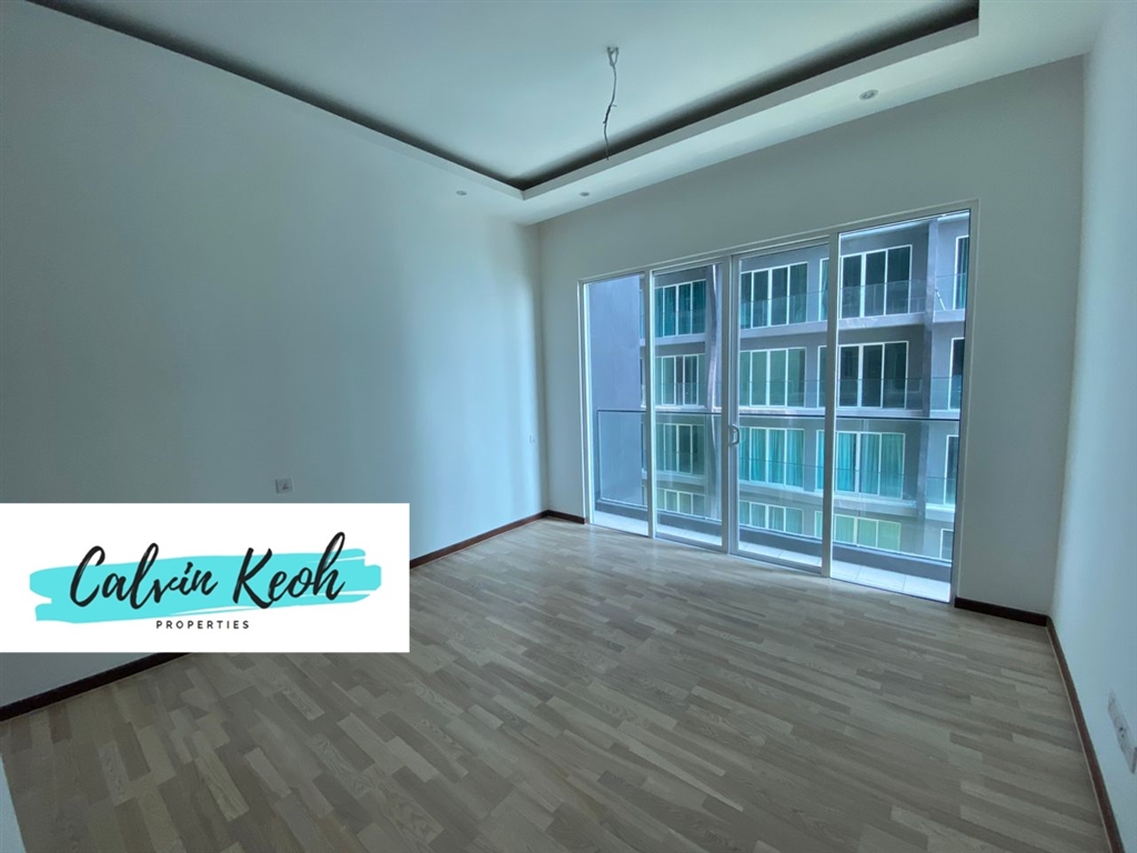 Quaywest Residence 800k 1219sf - photo 2