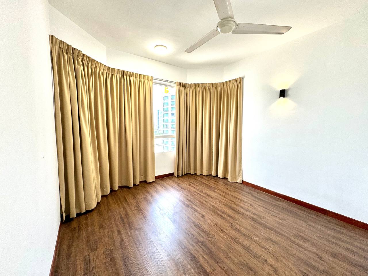 Gurney Park Condo FRPF 680K - photo 2