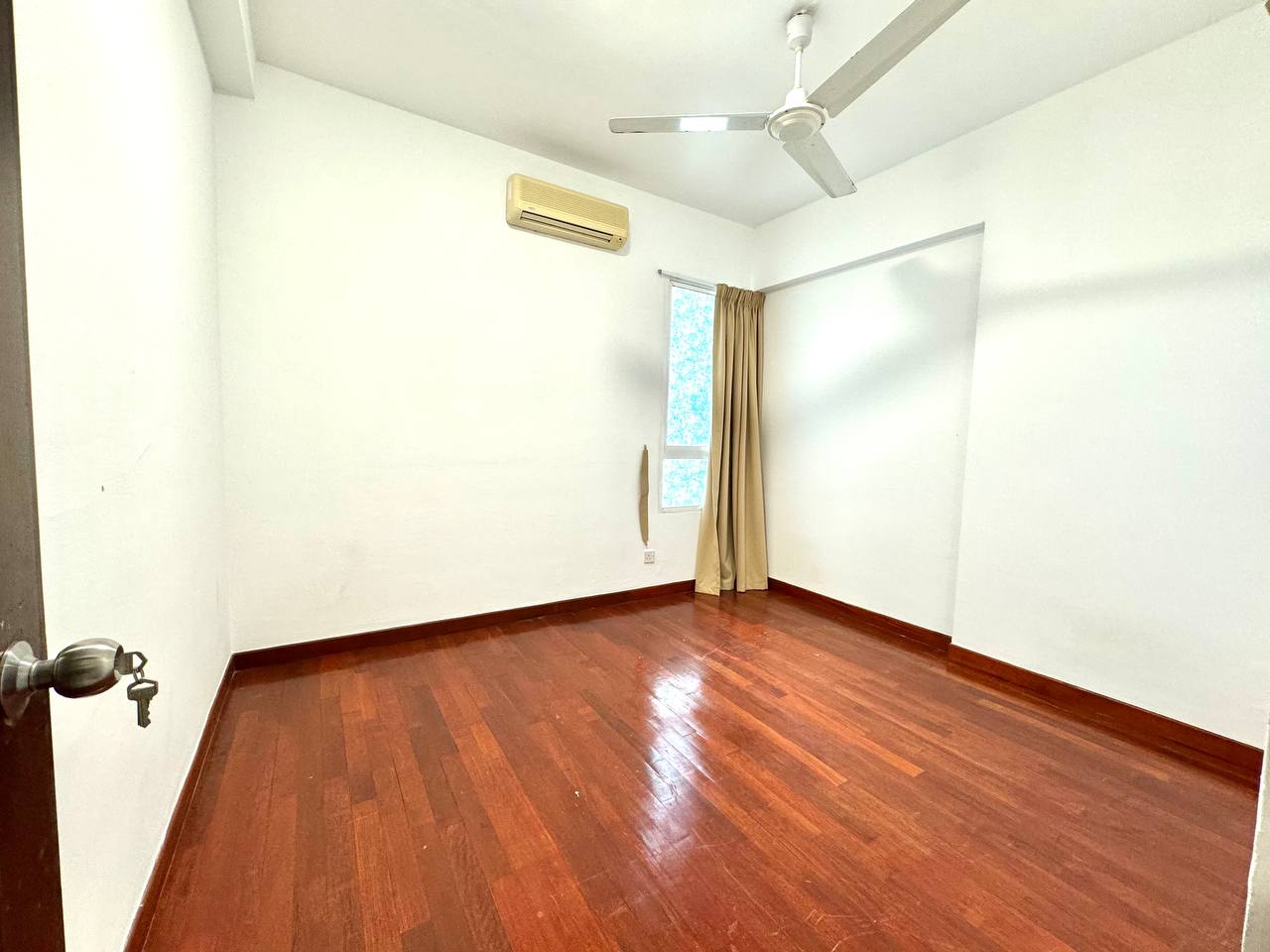 Gurney Park Condo FRPF 680K - photo 4